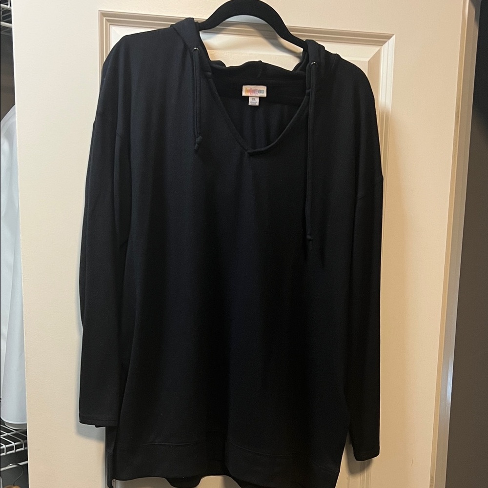 LuLaRoe XL Women’s Black V-Neck Tunic